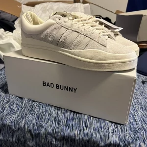 ADIDAS CAMPUS LIGHT BAD BUNNY CREAM