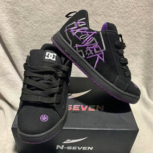DC Shoes Court Graffik bajos “Slayer” negros/morados