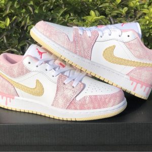 Air Jordan 1 Low GS Arctic Punch/Pale Vanilla/White
