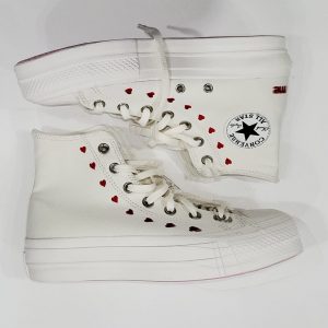 White Converse Día de San Valentín ''Crafted with Love''