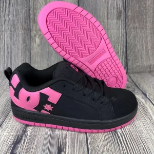DC Court Graffik negros logo rosa