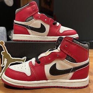 Nike Air Jordan 1 Retro OG Chicago "Lost & Found"