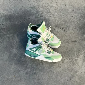 Air Jordan 4 “First Class”