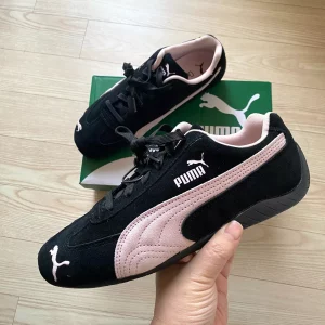 Puma Speedcat Negro con Rosa